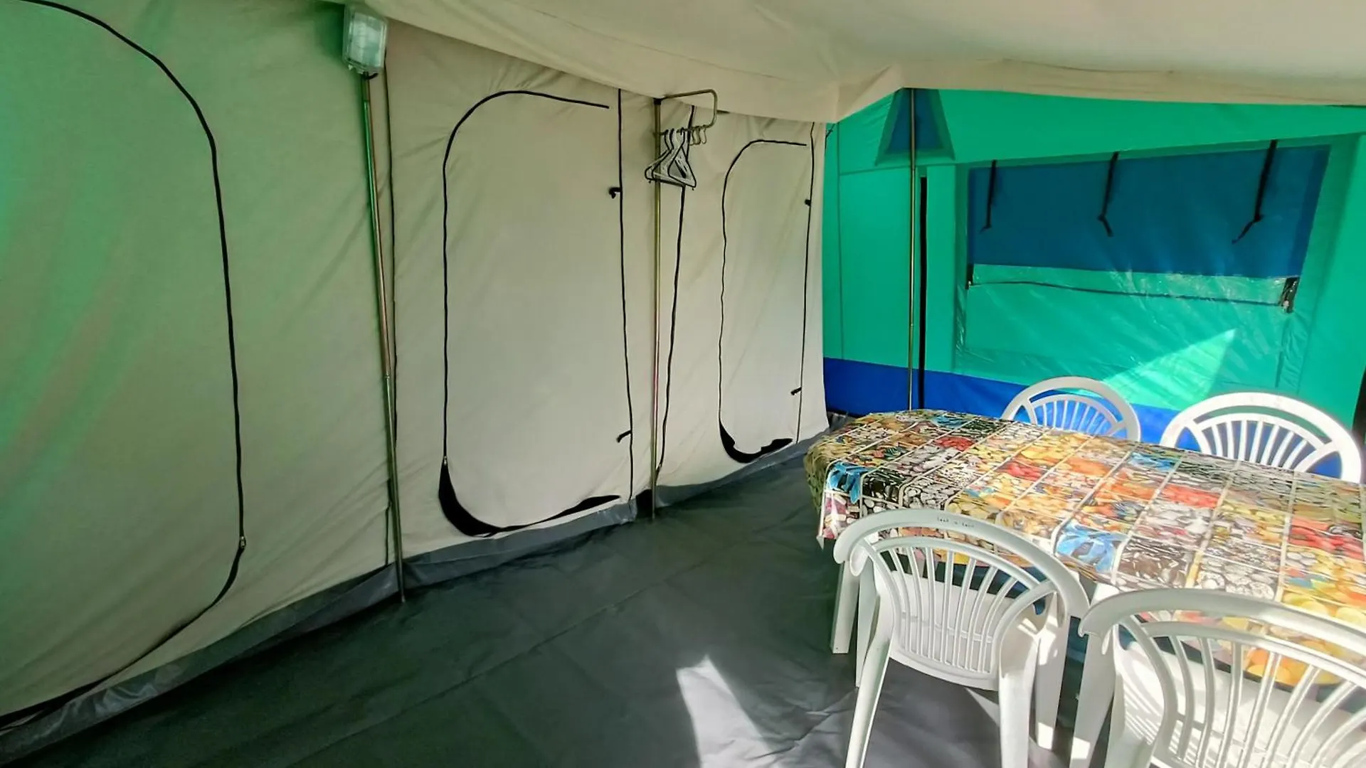 Campsite Camping Interpals Eco Resort Isla Roja